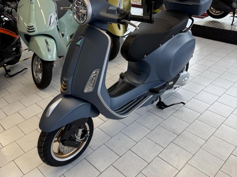 VESPA PRIMAVERA 125 officina 8