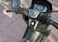 YAMAHA NMAX 125 avec top case
