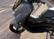 YAMAHA NMAX 125 avec top case