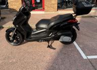 YAMAHA X-MAX 250